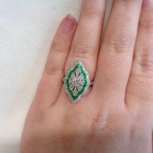 Art Deco Style Emerald and Diamond Cluster Ring Platinum - Size L 1/2 (US 6) (S8554) - Image 4