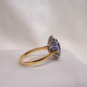 Quality Sapphire & Diamond Cluster Ring 18ct Yellow Gold - Size M 1/2 (US 6.5) (S8465) - Image 9