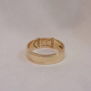 Vintage C.1968 Garnet Buckle Ring 9ct Yellow Gold - Size W (S8564) - Image 5