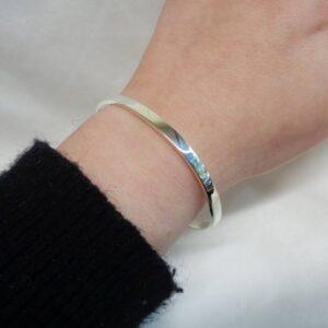 Solid 925 Silver Torque Bangle - 65mm x 53mm (S8610) - Image 3