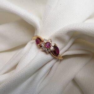 Stunning Ruby and Diamond Flower Cluster Ring - Size M 1/2 - Image 4