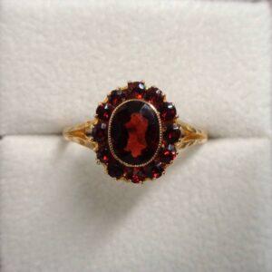 Beautiful Garnet Cluster Ring 9ct Gold - Size P (S8616)