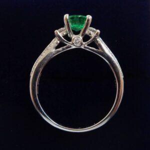 Striking Emerald and Diamond Ring 18ct White Gold – Size N 1/2 (A1187) - Image 3