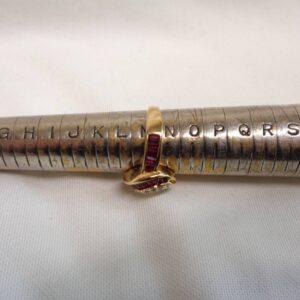 Unusual Ruby and Diamond Twist Ring 18ct Yellow Gold – Size M 1/2 – (A1125) - Image 7