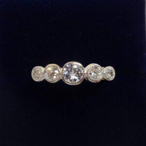 Antique Five Stone 0.65t Diamond Ring 18ct Yellow Gold - Size O (A1148)