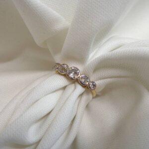 Antique Five Stone 0.65t Diamond Ring 18ct Yellow Gold - Size O (A1148) - Image 4