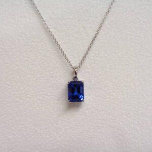 Certified Tanzanite Pendant 14ct White Gold - Chain Length 18in (A1262) - Image 1