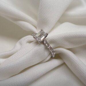 Certified 0.95ct Emerald Cut Diamond Ring Platinum - Size L 1/2 1325) - Image 4