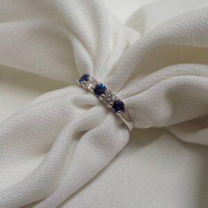 Five Stone Sapphire and Diamond Ring 18ct White Gold Size - K 1/2 (A1140) - Image 4