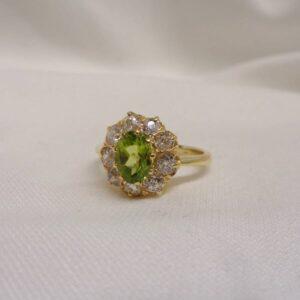 Antique Peridot and Diamond Cluster Ring 18ct Yellow Gold - Size J 1/2 (A1410) - Image 4
