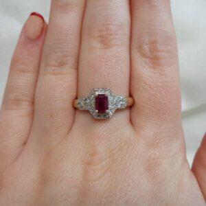 Art-Deco Style Ruby and Diamond Ring 9ct Yellow Gold - Size S 1/2 (A1487) - Image 6