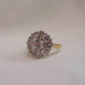 Vintage 1.75ct Diamond Cluster Ring 18ct Yellow Gold - Quality! - Size J 1/2 (A1075) - Image 4