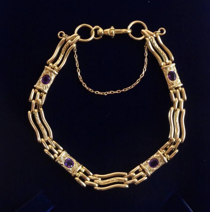 Vintage Fancy Amethyst Bracelet 9ct Yellow Gold - Length 8inch (A1071)