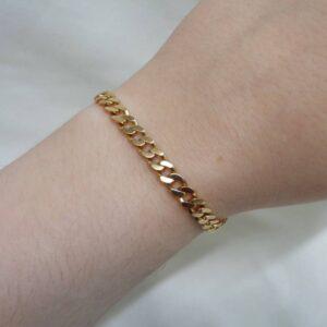 Vintage C.1980 Curb Bracelet in 9ct Yellow Gold - Length 8 inch (A1034) - Image 4