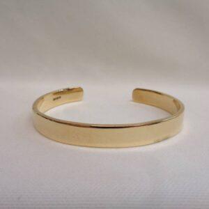 Solid Torque Bangle in 9ct Yellow Gold - Diameter 2 1/2 inches - 31.2 grams (A1082)