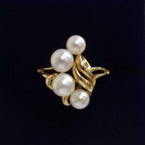 Unusual Cultured Pearl Ring 18ct Yellow Gold - Size P (A1144)