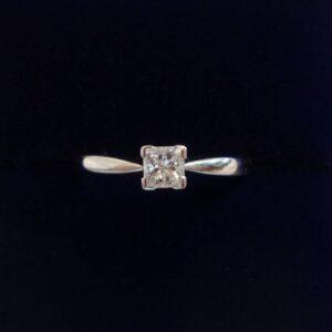 Beautiful 0.27ct Diamond Solitaire Ring in Platinum – Size L 1/2 (A1297) - Image 1