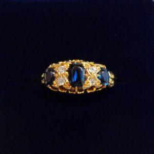Antique C.1912 Sapphire and Diamond Ring in 18ct Yellow Gold - Size K 1/2 (A1645)