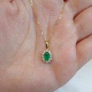 Stunning Emerald and Diamond Pendant in 18ct Yellow Gold - Length 18 (A1662) - Image 6