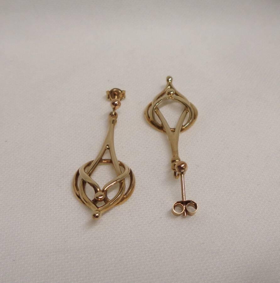Vintage C.1995 Fancy Drop Earrings in 9ct Yellow Gold – Length 40mm (A1685) - Image 2