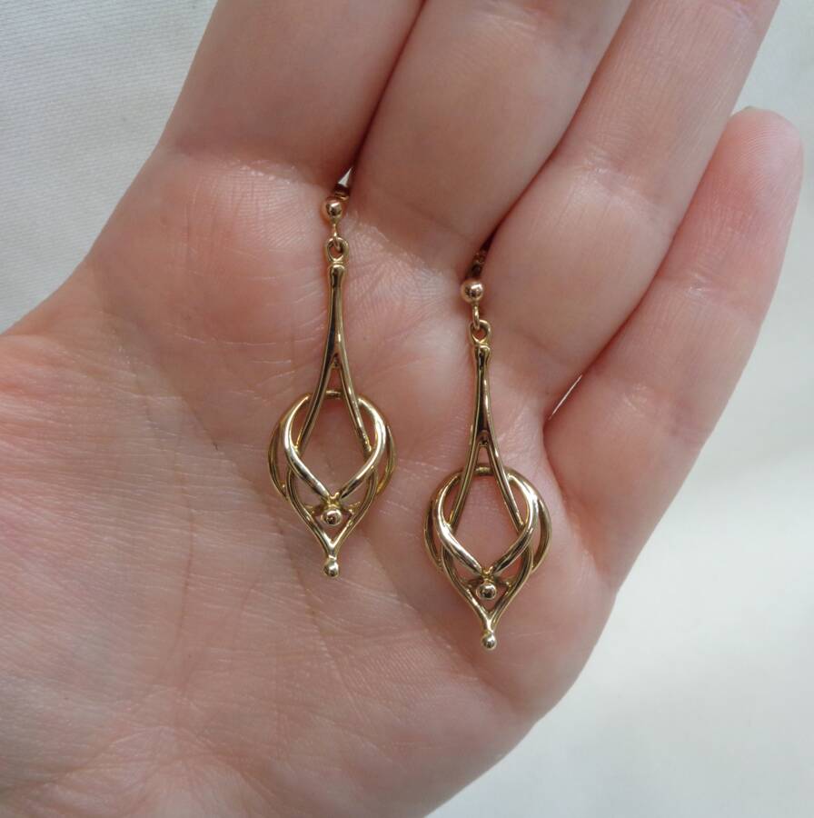 Vintage C.1995 Fancy Drop Earrings in 9ct Yellow Gold – Length 40mm (A1685) - Image 3