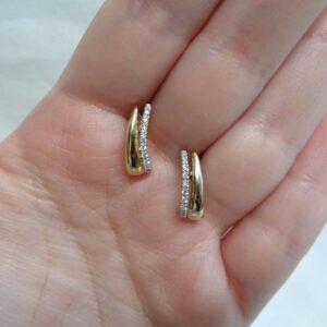 Elegant Diamond Two Row Stud Earrings in 9ct Yellow Gold – Length 15mm (A1689) - Image 4