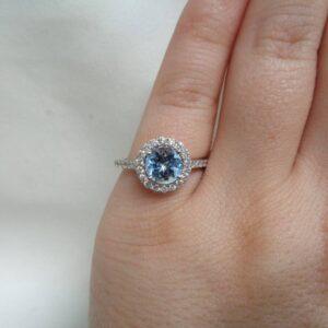 Aquamarine and Diamond Halo Cluster Ring in 18ct White Gold – Size K 1/2 (A1509) - Image 6