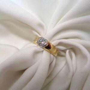 Quality 0.60ct Diamond Solitaire Ring in 18ct Yellow Gold – Size P 1/2 (A1609) - Image 4