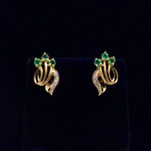 Stunning Emerald and Diamond Stud Earrings in 9ct Yellow Gold - Length 16mm (A1696)