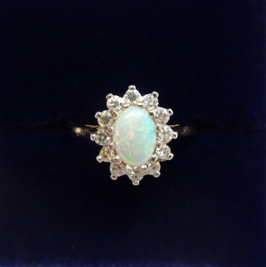 Vintage C.1974 Natural Opal and Diamond Cluster Ring in 18ct Yellow Gold – Size N (A1450)
