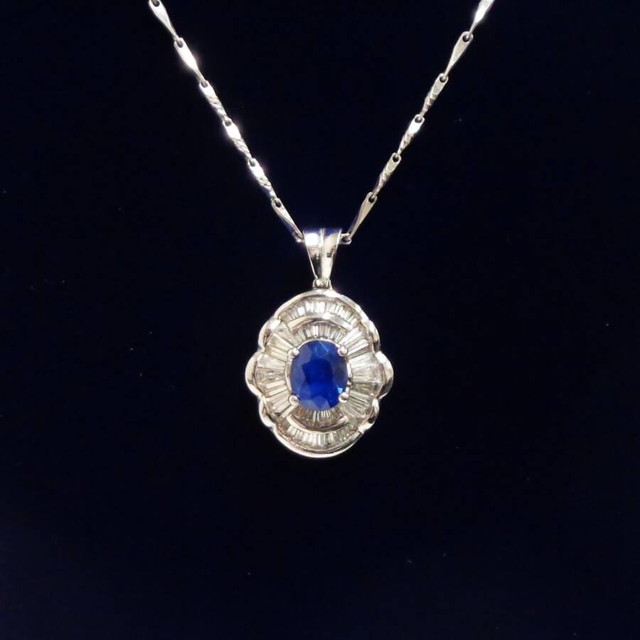 Sapphire and Diamond Pendant in 18ct White Gold – Chain Length 17 1/2 inch (A1705)