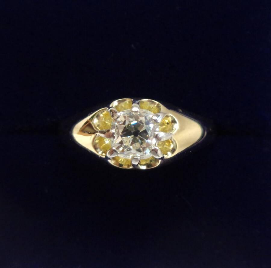 Antique Gents 0.80ct Diamond Ring in 18ct Yellow Gold - Size O 1/2 (A1615)