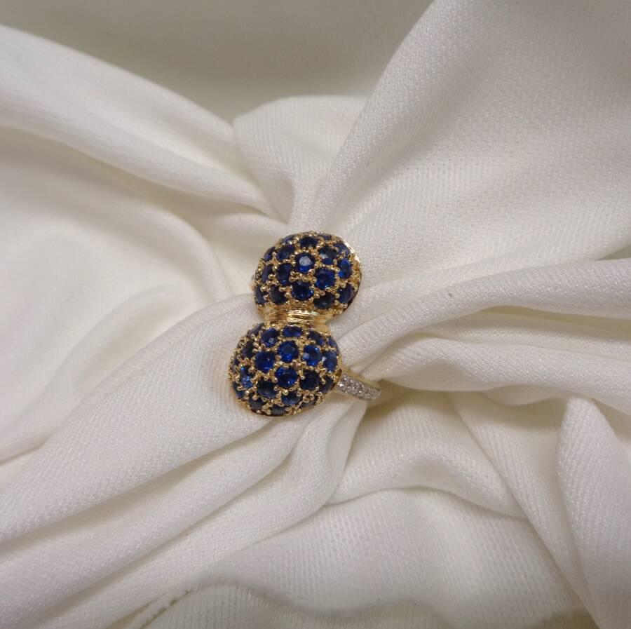 Unique Sapphire and Diamond Cluster Ring in 9ct Yellow Gold – Size N 1/2 (A1765) - Image 4